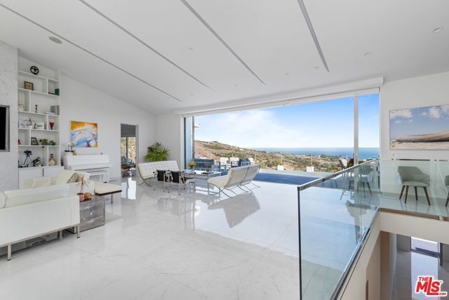 28405 Via Acero Street, Malibu, CA 90265