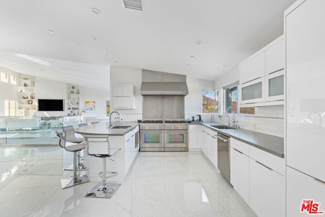 28405 Via Acero Street, Malibu, CA 90265