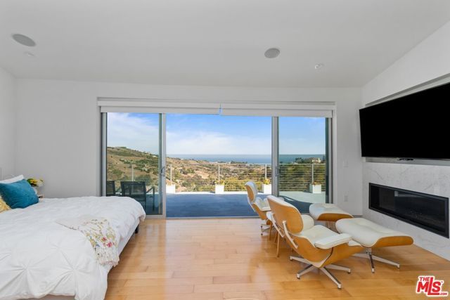 28405 Via Acero Street, Malibu, CA 90265