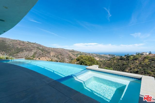 28405 Via Acero Street, Malibu, CA 90265