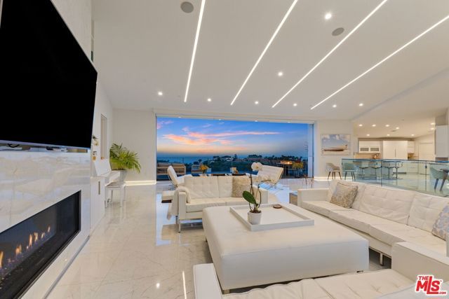 28405 Via Acero Street, Malibu, CA 90265