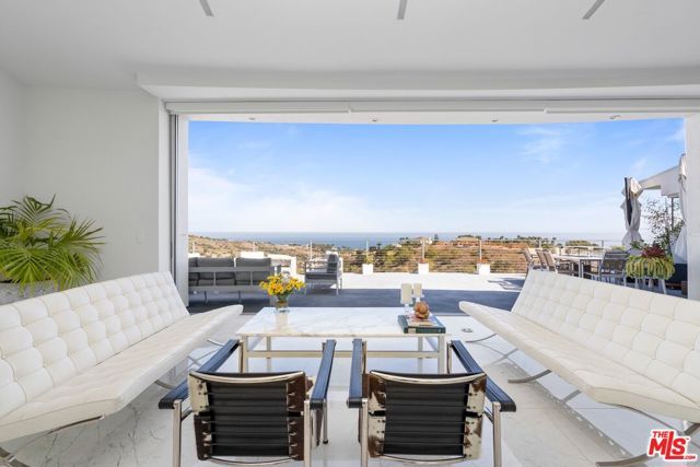 28405 Via Acero Street, Malibu, CA 90265