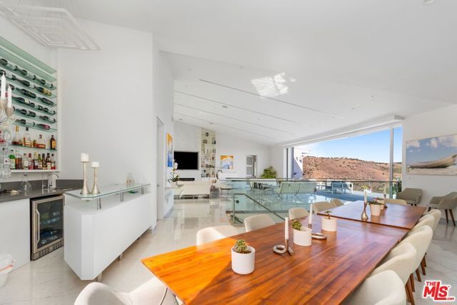 28405 Via Acero Street, Malibu, CA 90265