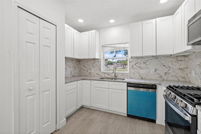 5376 CONA REEF COURT, Orlando, FL 32810