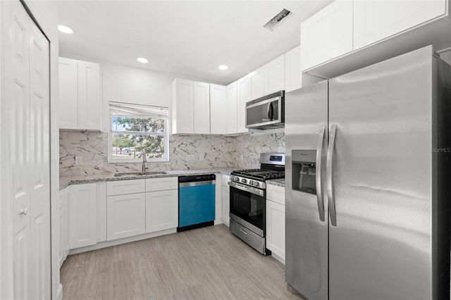 5376 CONA REEF COURT, Orlando, FL 32810