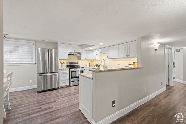 9820 S CAMERON PL, Sandy, UT 84092