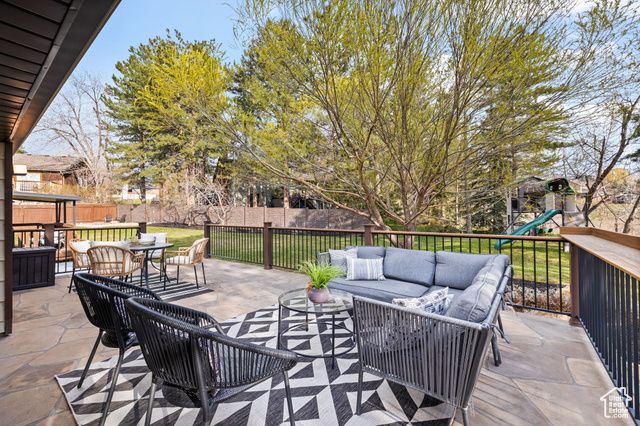 9820 S CAMERON PL, Sandy, UT 84092