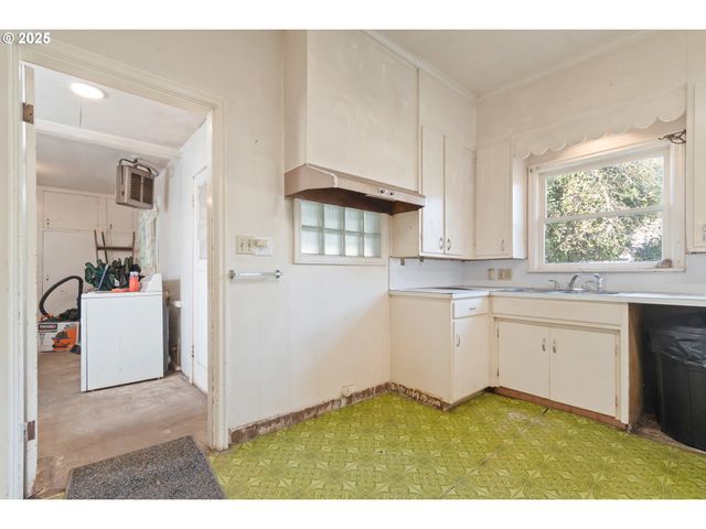 412 GARDNER Ave, Drain, OR 97435