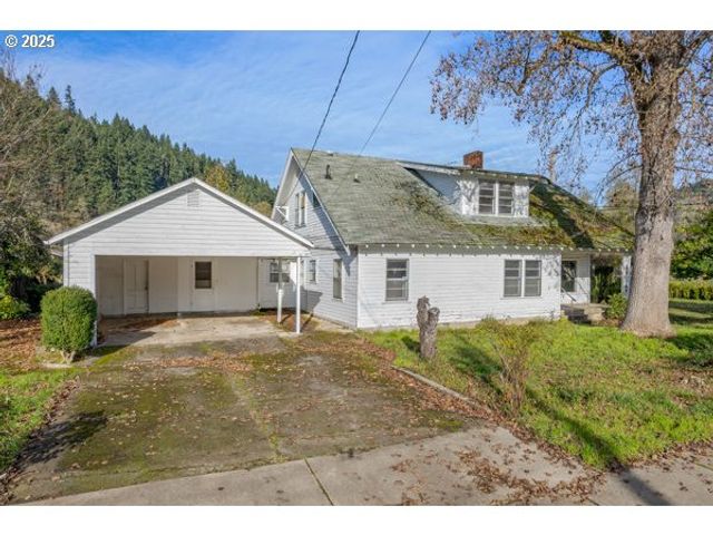 412 GARDNER Ave, Drain, OR 97435