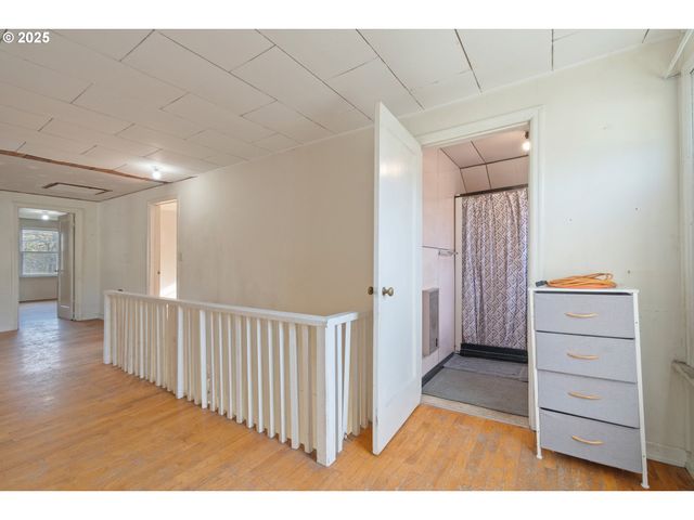 412 GARDNER Ave, Drain, OR 97435