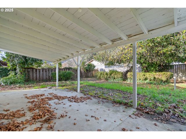 412 GARDNER Ave, Drain, OR 97435