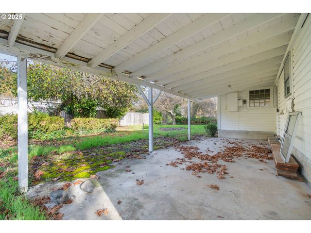 412 GARDNER Ave, Drain, OR 97435