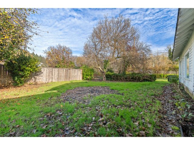 412 GARDNER Ave, Drain, OR 97435