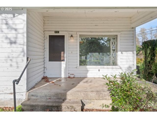412 GARDNER Ave, Drain, OR 97435