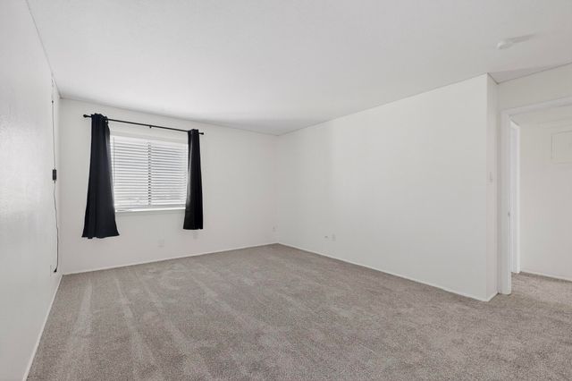 911 Country Club Drive SE APT F, Rio Rancho, NM 87124