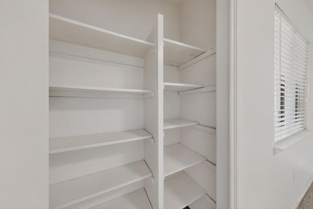 911 Country Club Drive SE APT F, Rio Rancho, NM 87124