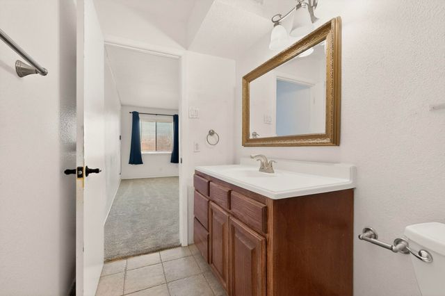 911 Country Club Drive SE APT F, Rio Rancho, NM 87124