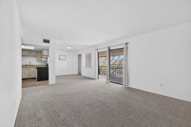 911 Country Club Drive SE APT F, Rio Rancho, NM 87124