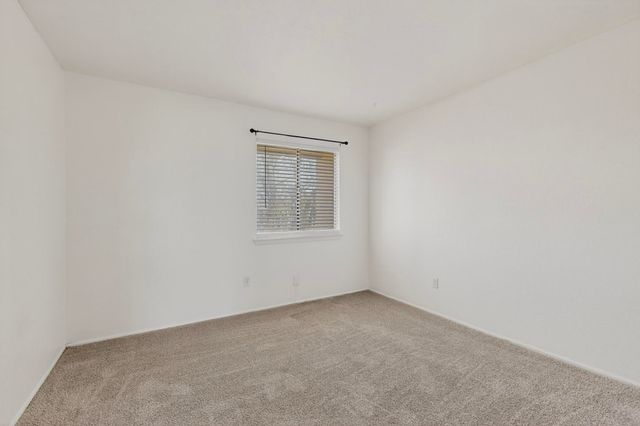 911 Country Club Drive SE APT F, Rio Rancho, NM 87124