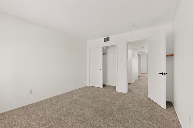 911 Country Club Drive SE APT F, Rio Rancho, NM 87124