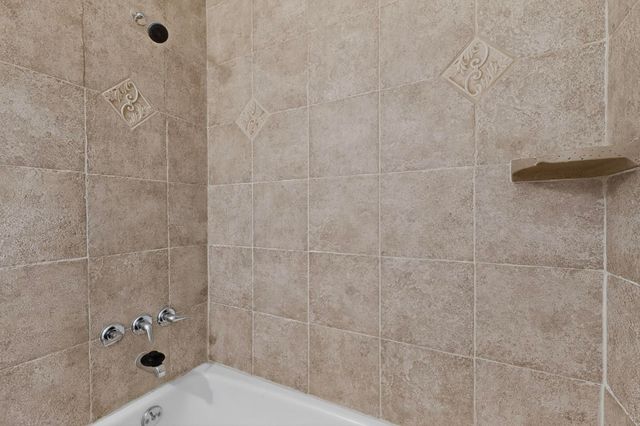 911 Country Club Drive SE APT F, Rio Rancho, NM 87124