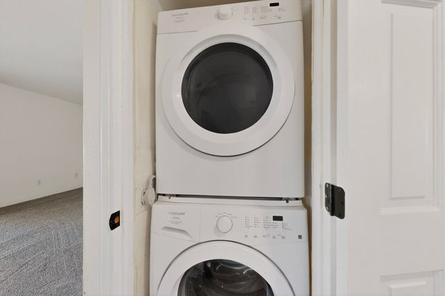 911 Country Club Drive SE APT F, Rio Rancho, NM 87124