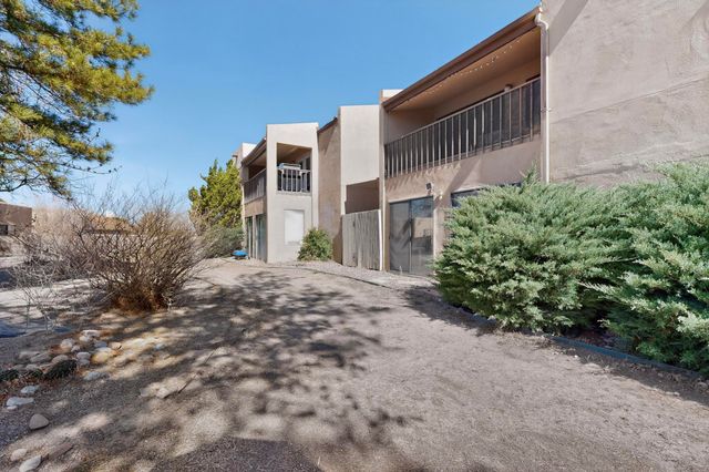 911 Country Club Drive SE APT F, Rio Rancho, NM 87124