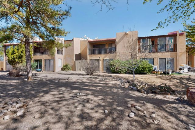 911 Country Club Drive SE APT F, Rio Rancho, NM 87124