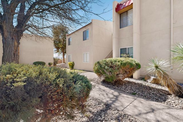 911 Country Club Drive SE APT F, Rio Rancho, NM 87124