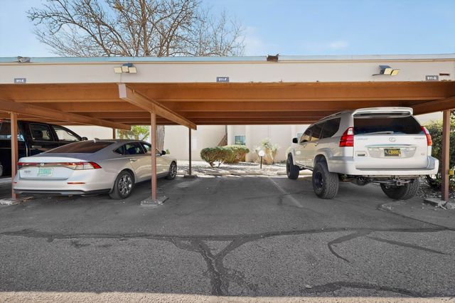 911 Country Club Drive SE APT F, Rio Rancho, NM 87124