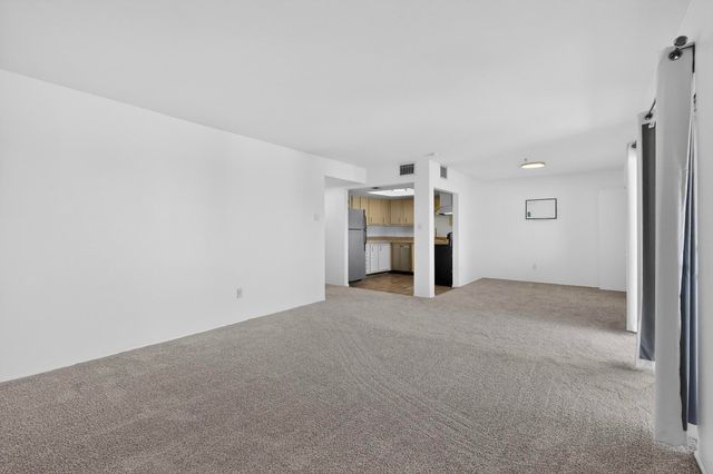 911 Country Club Drive SE APT F, Rio Rancho, NM 87124