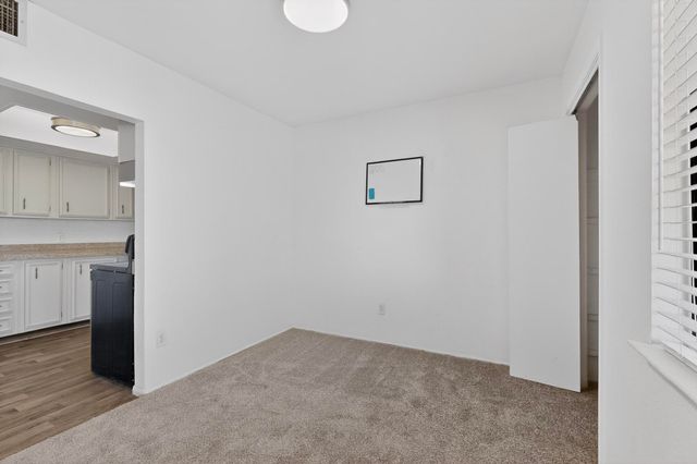 911 Country Club Drive SE APT F, Rio Rancho, NM 87124