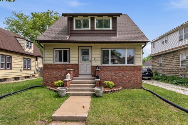 2154 S 69th STREET, West Allis, WI 53219