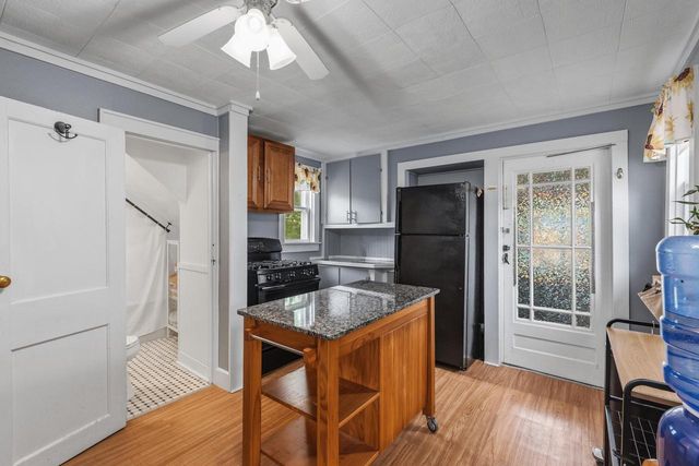 2154 S 69th STREET, West Allis, WI 53219