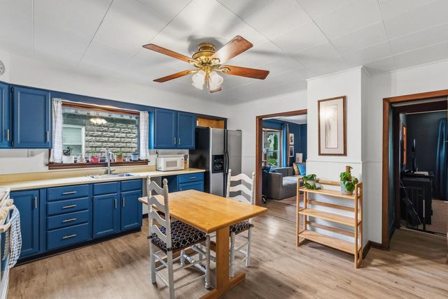 2154 S 69th STREET, West Allis, WI 53219