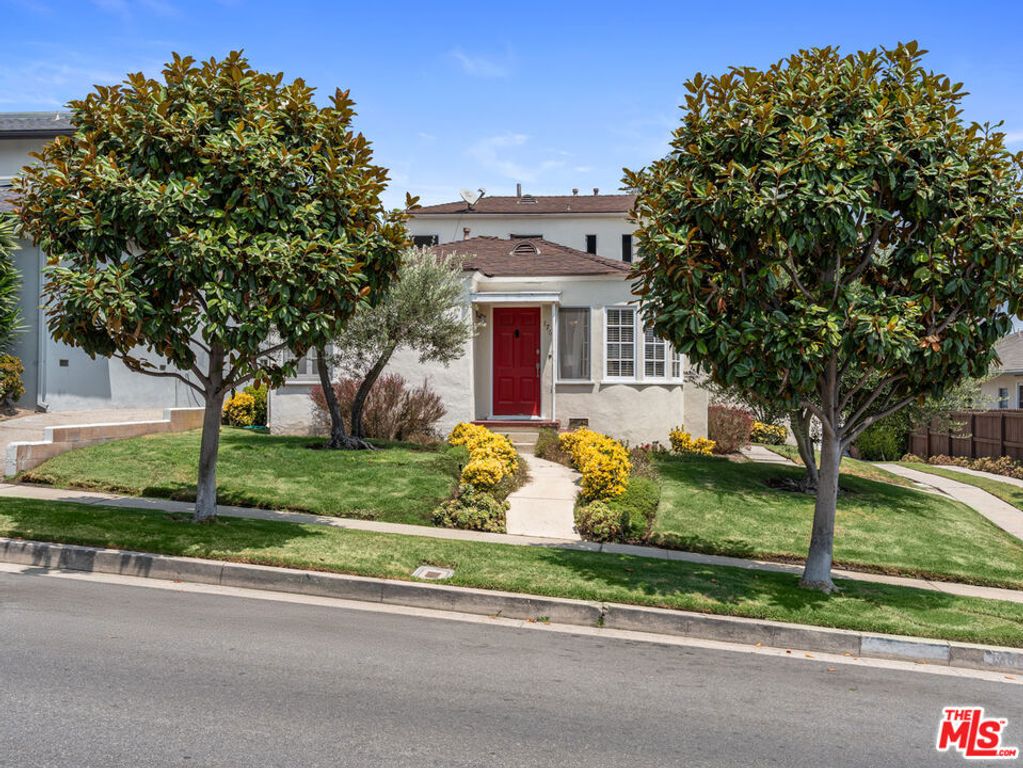 1768 Kelton Avenue, Los Angeles, CA 90024