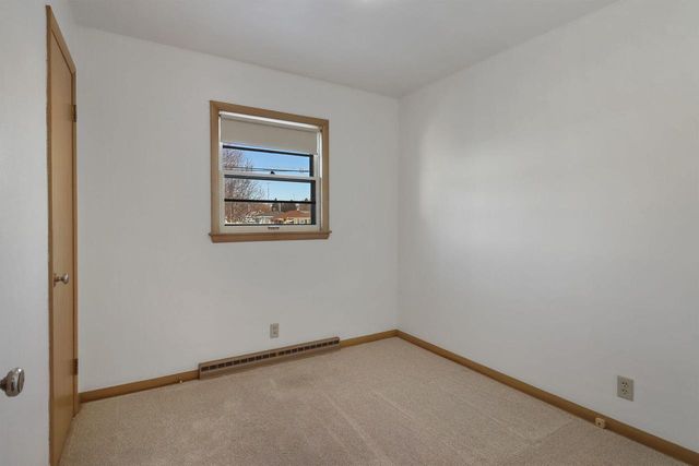 2400 Rupert BOULEVARD, Racine, WI 53405