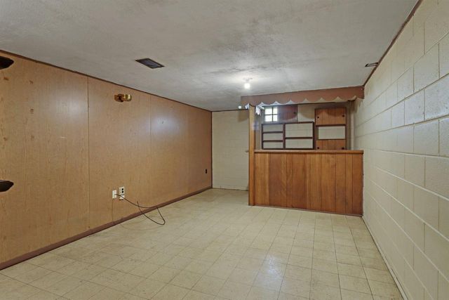 2400 Rupert BOULEVARD, Racine, WI 53405