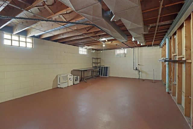 2400 Rupert BOULEVARD, Racine, WI 53405