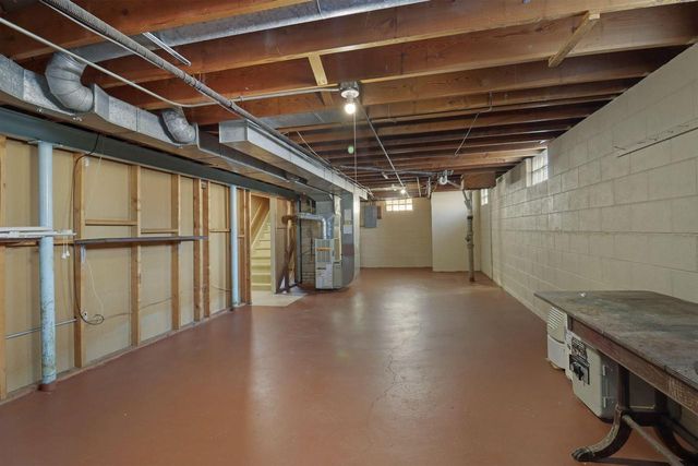 2400 Rupert BOULEVARD, Racine, WI 53405