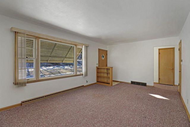 2400 Rupert BOULEVARD, Racine, WI 53405