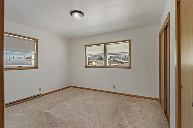 2400 Rupert BOULEVARD, Racine, WI 53405