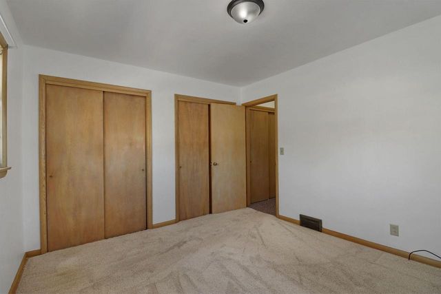 2400 Rupert BOULEVARD, Racine, WI 53405