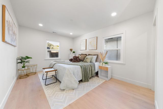 5401 J St, Sacramento, CA 95819