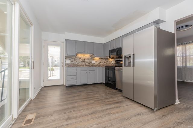 1020 Martin Lane, Evansville, IN 47715