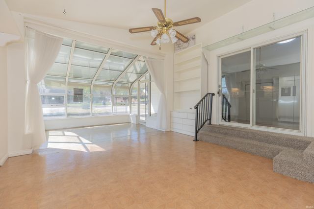 1020 Martin Lane, Evansville, IN 47715
