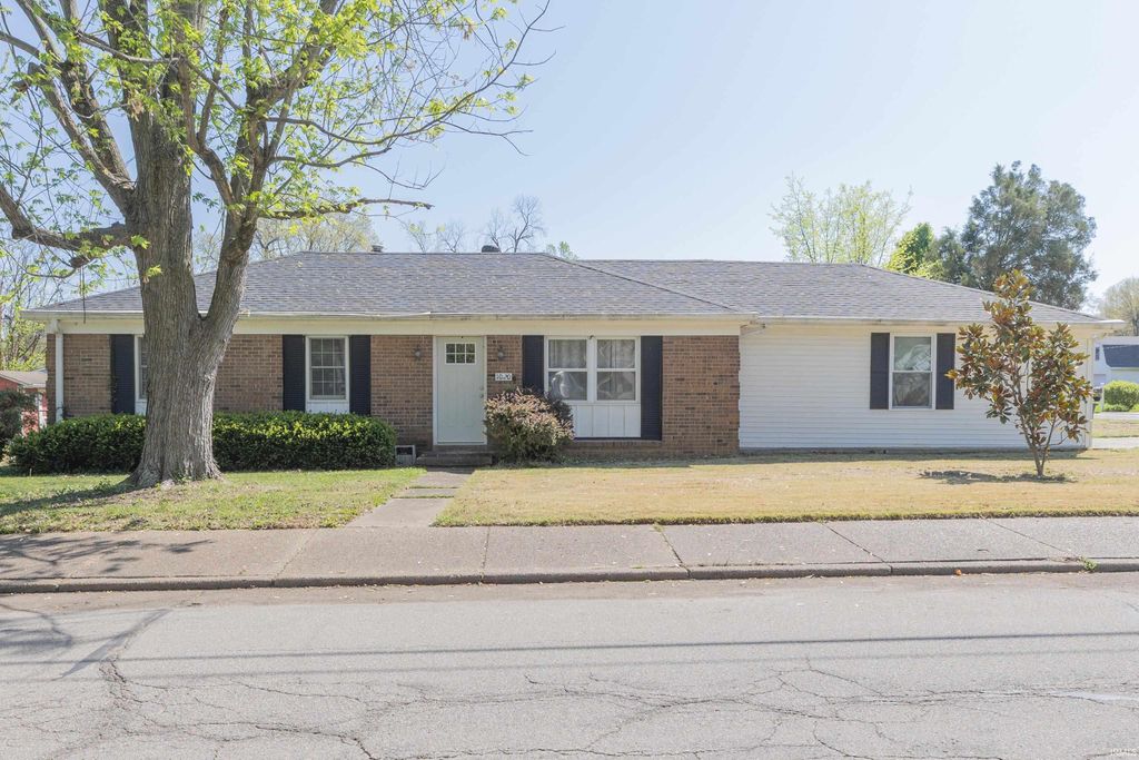 1020 Martin Lane, Evansville, IN 47715