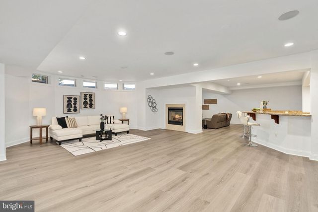 9311 OCCOQUAN OVERLOOK DR, Lorton, VA 22079