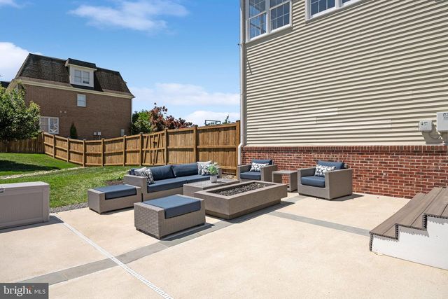 9311 OCCOQUAN OVERLOOK DR, Lorton, VA 22079