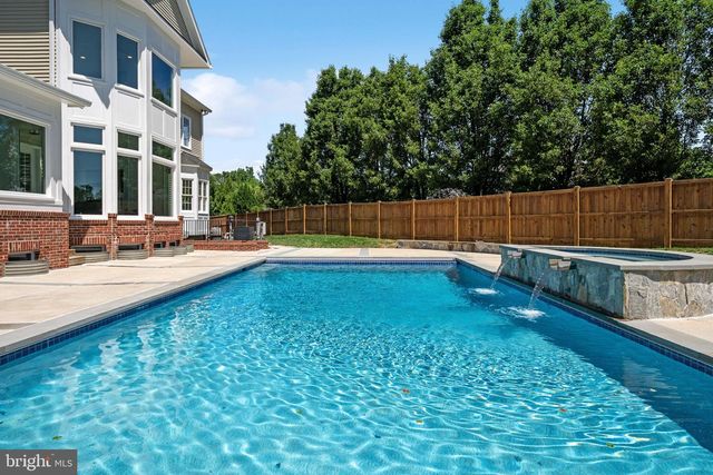 9311 OCCOQUAN OVERLOOK DR, Lorton, VA 22079